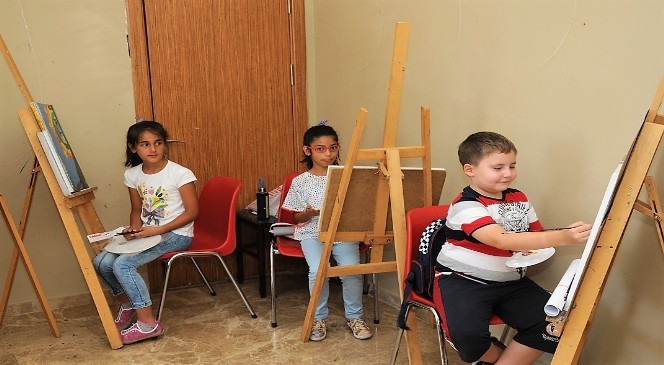 Çocuklar yaz okullarında eğlenirken öğreniyor