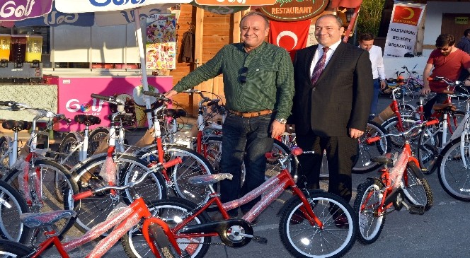 Kastamonu’da bisiklet dağıtım töreni düzenlendi