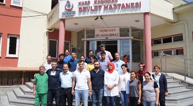 Kağızman, sevilen başhekimine veda etti