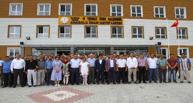 Türkiye’nin en büyük imam-hatip okuluna kahraman astsubayın adı verildi