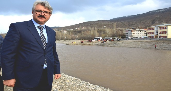 Giresun’un Çamoluk Belediye Başkanı Savaş Akarçeşme gözaltına alındı