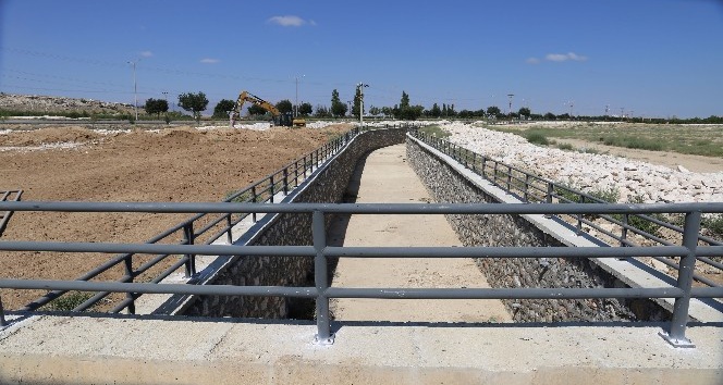 Karaman’da taşkın suyu önleme projesinde çalışmalar devam ediyor