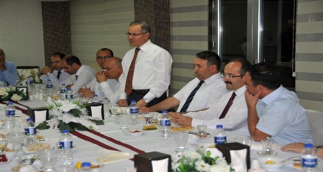 Karaman Garnizon Komutanı Akış’a veda yemeği
