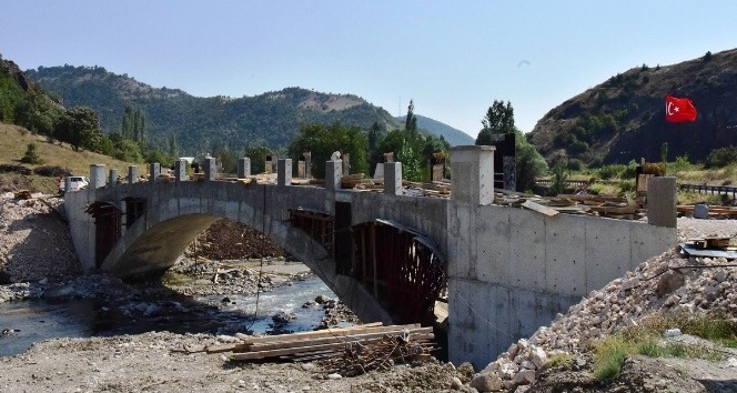Tarihi yol, Atayolu Köprüsü ile birbirine bağlanıyor