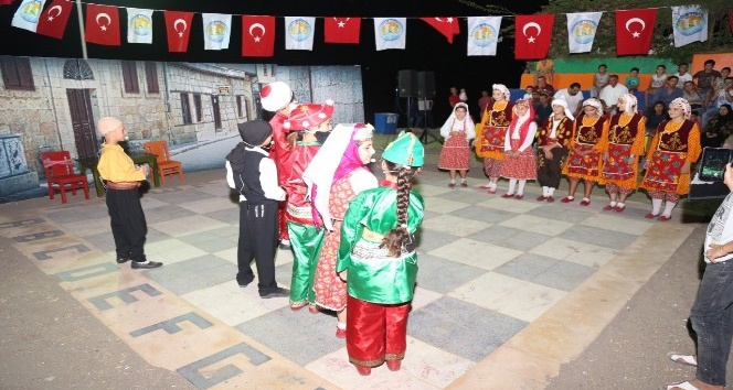 ’Mutlu Çocuklar Mutlu Mezitli’ final gösterisi düzenlendi