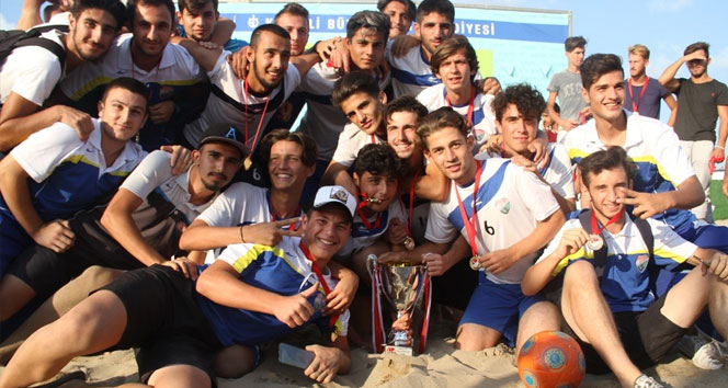 Kocaeli Birlik 2, TFF Plaj Futbol Ligi’nin şampiyonu oldu