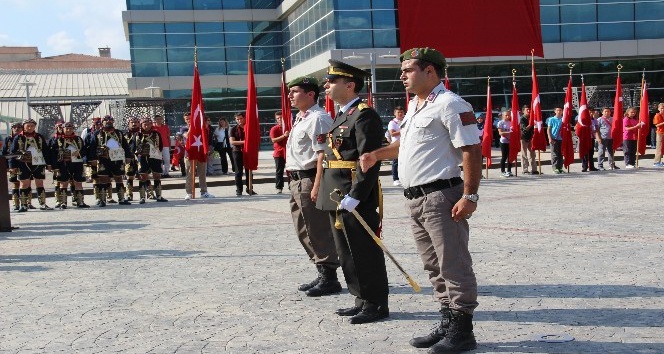 30 Ağustos Zafer Bayramı Biga’da törenlerle kutlandı