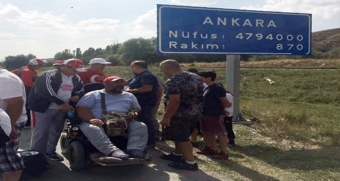 Cumhurbaşkanı Erdoğan ile görüşmek için yaya olarak yola çıkan Yozgatlılar Ankara’ya ulaştı