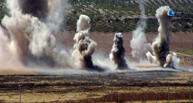 Suriye sınırında 12 büyük patlama