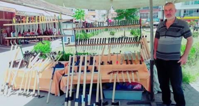 Kurban Bayram öncesi manda boynuzu bıçağı yok satıyor