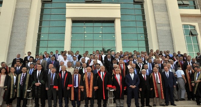 Antalya’da yeni adli yıl törenle açıldı