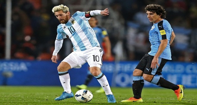 Messi Arjantin’e golle döndü