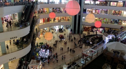 AVMler 50 gün sonra yeniden açıldı