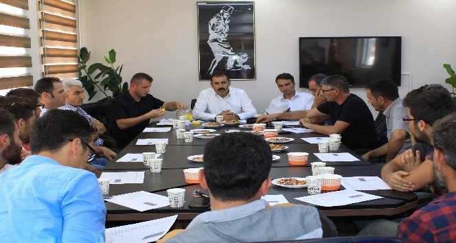 Kısacık, kulüp temsilcileri ile biraraya geldi