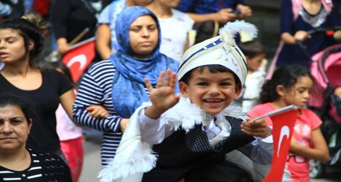 Roman sünnet çocukları doyasıya eğlendi