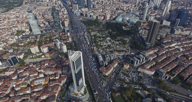 İstanbul&#039;da Bayram trafiği başladı