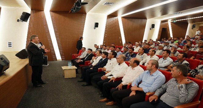 Başkan Palancıoğlu, personel ile bayramlaştı