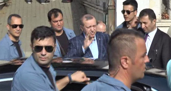 Cumhurbaşkanı Erdoğan&#039;dan kabir ziyareti