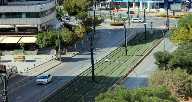 Gaziantep caddeleri kurban bayramının ilk gününde boş kaldı