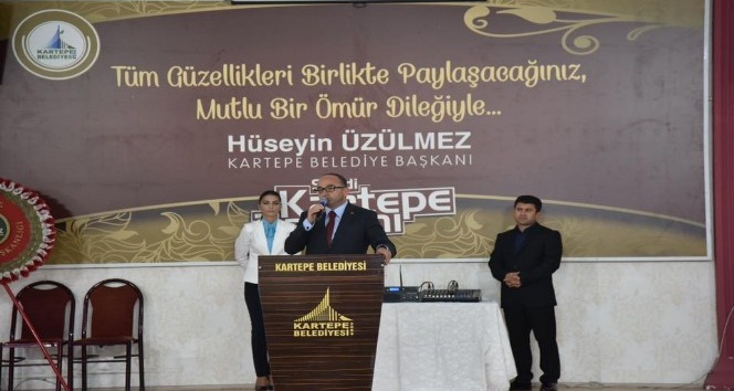 Kartepeliler, başkan Üzülmez’in ev sahipliğinde bayramlaştı