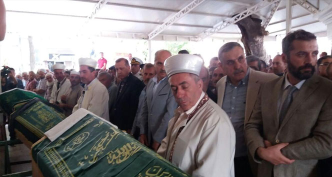 Erdoğan, eniştesinin annesini son yolculuğuna uğurladı