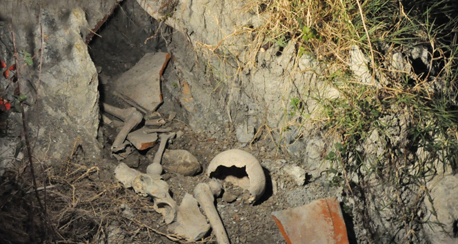 Baraj kenarında insan kemikleri bulundu