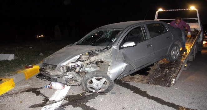 Kastamonu’da kavşakta iki otomobil çarpıştı: 5 yaralı