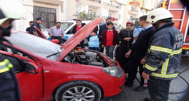 Yozgat’ta otomobil yangını korkuttu