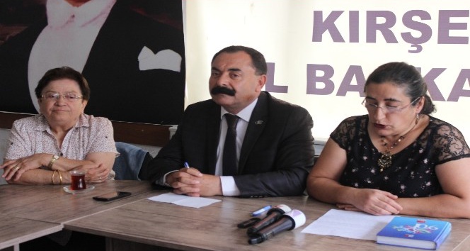 CHP Kadın Kollarından kadına şiddete kınama
