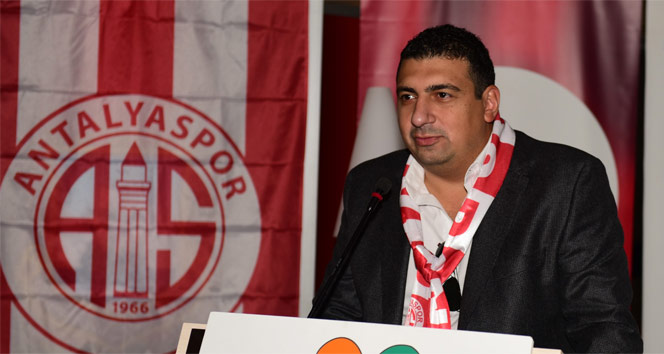 Antalyaspor Kulübü Başkanı Öztürk, Samuel Eto’o’yu eleştirdi