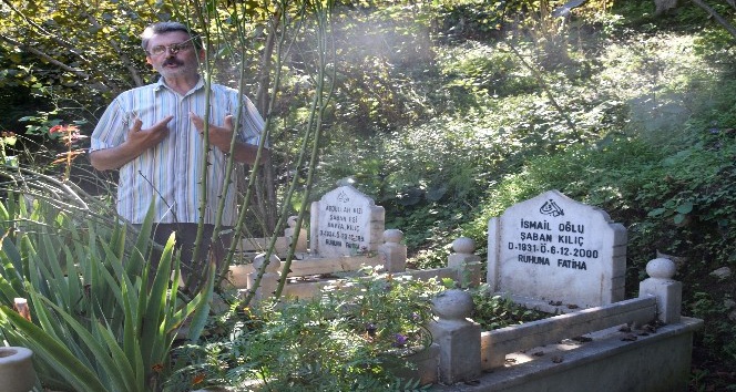 200 yıllık aile mezarlığını üzerine geçirdiği iddia edilen şahıs, mezarlığa yeni defin yapılmasına izin vermiyor