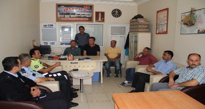 Yozgat’ta öğrenci servis şoförlerine eğitim veriliyor