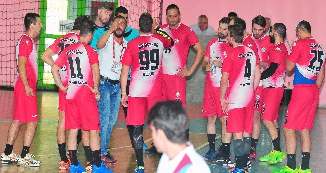 Yozgat Bozokspor Ankara’daki Yozgatlıları maça bekliyor