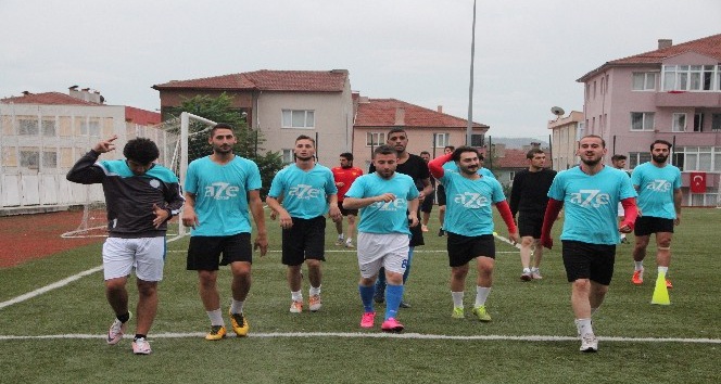 Milli oyuncu Yusuf Fidan, Bilecikspor’la antrenmanlara çıktı