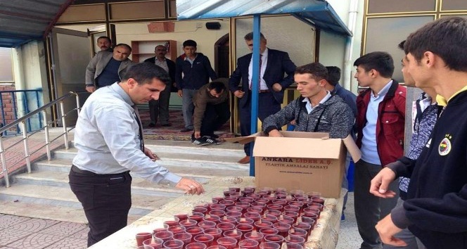 Sorgun’da öğrenciler 15 Temmuz Şehitleri için mevlit okuttu