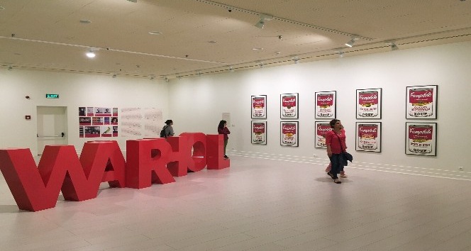 Andy Warhol sergisi bir hafta uzatıldı