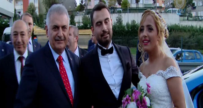 Başbakan Yıldırım&#039;dan düğün konvoyu sürprizi