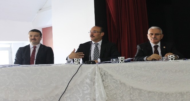 Akdağmadeni ilçesinde yatırım izleme ve değerlendirme toplantısı yapıldı