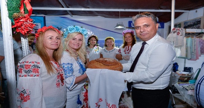 Muratpaşa Yöreler Renkler Festivali’nde eğlence programları iptal