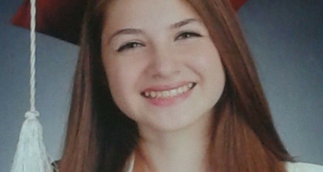 İzmir&#039;de 16 yaşındaki genç kız motosiklet kazasında hayatını kaybetti
