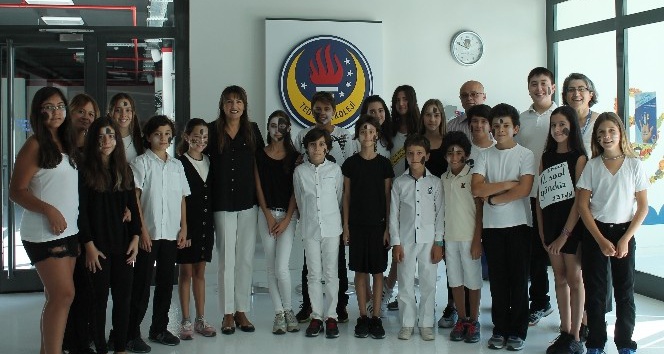 TED İzmir Koleji öğrencileri ekinoksu yaşattı