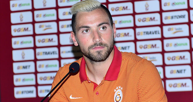 İtalyan ekibi Genoa, Sinan Gümüş'ü kadrosuna kattığını açıkladı