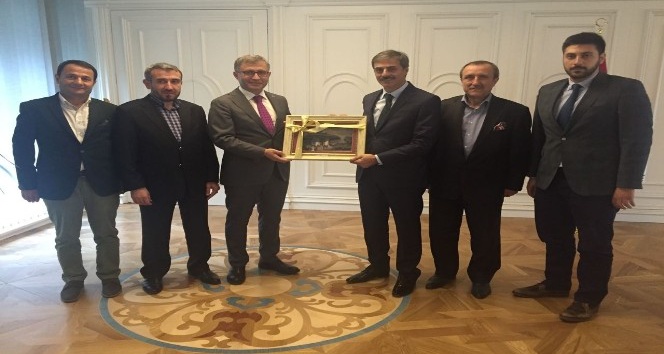Başkan Alemdar ve Platform üyelerinden Üsküdar Belediye Başkanı’na ziyaret