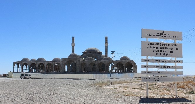Sahabe Safvan Bin Muattal Cami ve Külliye inşaatı hızla yükseliyor