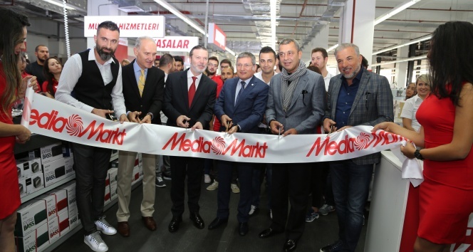 Media Markt yeni mağazasının kapılarını Viaport Asia’da açtı