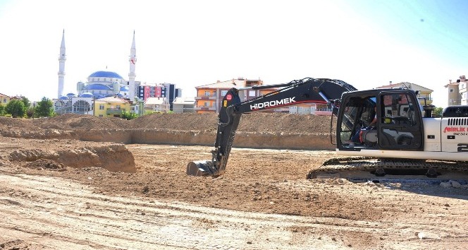 Karaman Belediyesi 24 derslikli okul inşaatına başladı
