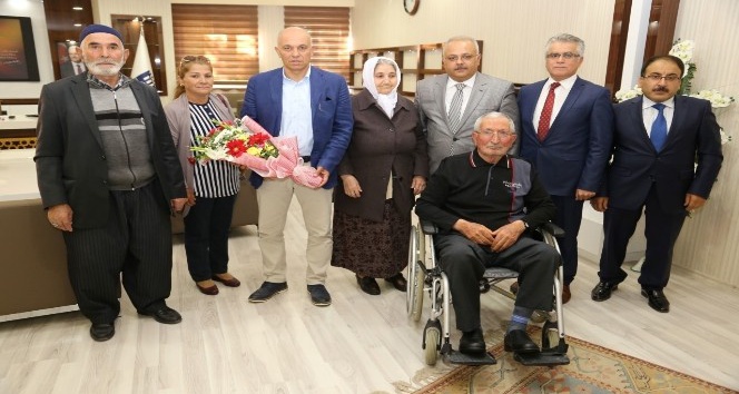 Huzurevi sakinlerinde Başkan Çalışkan’a ziyaret