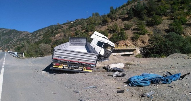 Gümüşhane’de 2 kaza: 3 yaralı