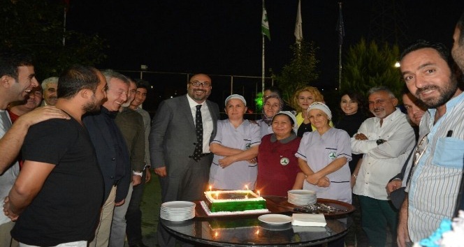 Giresunspor Kulüp Başkanı Mustafa Bozbağ’a sürpriz doğum günü