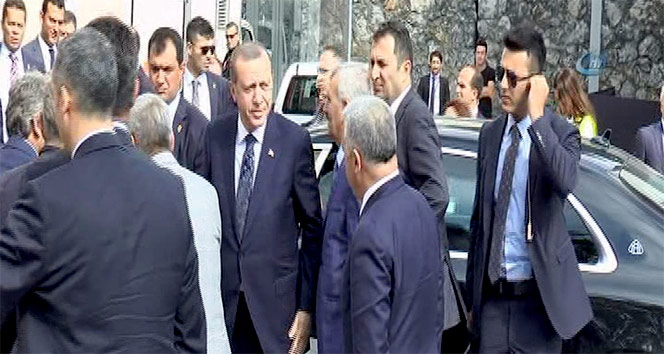 Cumhurbaşkanı Erdoğan, kendi kullandığı otomobille Avrasya Tüneli’nden geçti